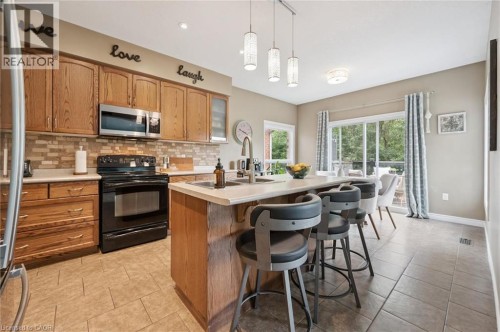 41 Westra Drive, Guelph, ON - Indoor