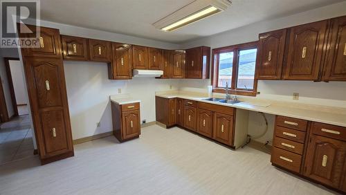 53 Robin St, Sault Ste. Marie, ON - Indoor Photo Showing Kitchen With Double Sink