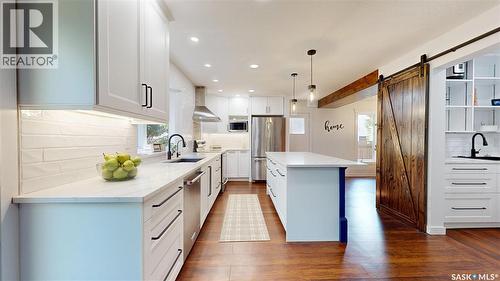 2210 Hanover Crescent E, Regina, SK - Indoor Photo Showing Kitchen With Upgraded Kitchen