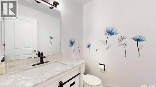 2210 Hanover Crescent E, Regina, SK - Indoor Photo Showing Bathroom