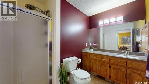 2210 Hanover Crescent E, Regina, SK - Indoor Photo Showing Bathroom