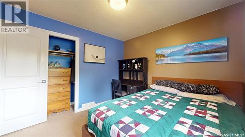 2210 Hanover Crescent E, Regina, SK - Indoor Photo Showing Bedroom