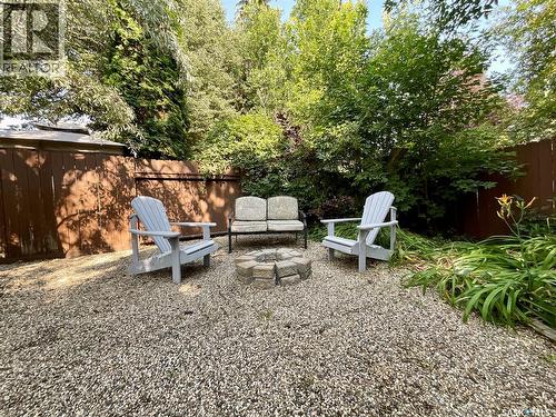 2210 Hanover Crescent E, Regina, SK - Outdoor