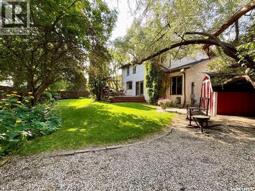 2210 Hanover Crescent E, Regina, SK - Outdoor