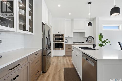 246 Prasad Manor, Saskatoon, SK - Indoor Photo Showing Kitchen With Stainless Steel Kitchen With Upgraded Kitchen