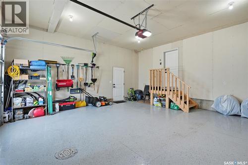 246 Prasad Manor, Saskatoon, SK - Indoor Photo Showing Garage