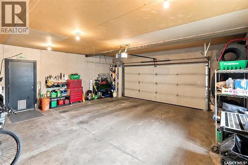 2786 Sunninghill Crescent, Regina, SK - Indoor Photo Showing Garage
