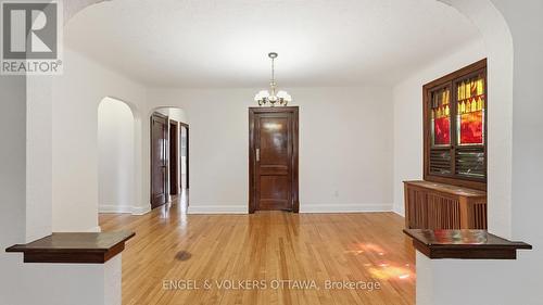 3 - 99 CHARLOTTE STREET , Ottawa, Ontario K1N 8J9 4