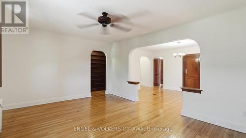 3 - 99 CHARLOTTE STREET , Ottawa, Ontario K1N 8J9 5