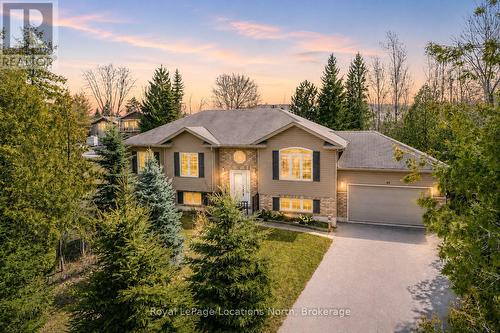 45 WILLIAM AVENUE  Wasaga Beach, ON L9Z 2X3