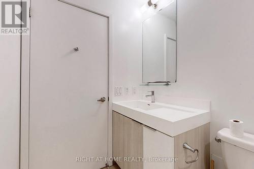 707 - 20 Tubman Avenue, Toronto, ON - Indoor Photo Showing Bathroom