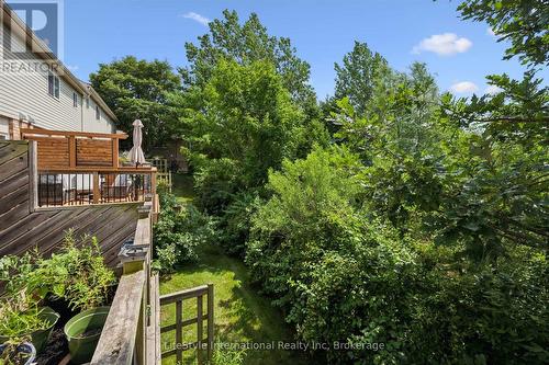 27 - 105 Bard Boulevard, Guelph (Pineridge/Westminster Woods), ON - Outdoor With Deck Patio Veranda