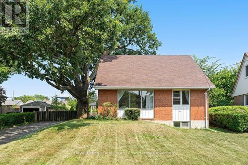 64 MCINTYRE CRESCENT  Halton Hills, ON L7G 1N3