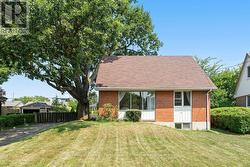 64 MCINTYRE CRESCENT  Halton Hills, ON L7G 1N3