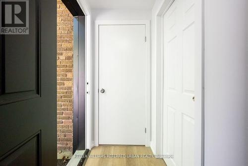 LOWER - 2556 LAKE SHORE BOULEVARD W , Toronto, Ontario M8V 1G1 3