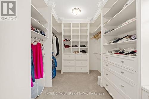 1408 Blackhorse Court, Ottawa, ON - Indoor With Storage