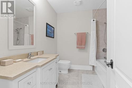 1408 Blackhorse Court, Ottawa, ON - Indoor Photo Showing Bathroom