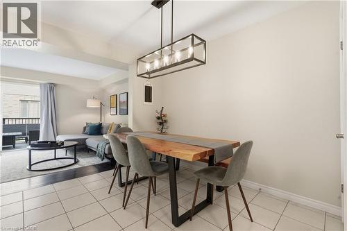 635 Saginaw Parkway Unit# 72, Cambridge, ON - Indoor Photo Showing Dining Room