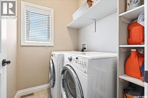 4029 Alton Crescent, Regina, SK - Indoor Photo Showing Laundry Room