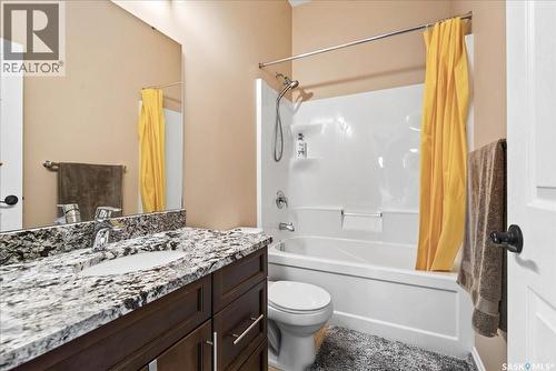 4029 Alton Crescent, Regina, SK - Indoor Photo Showing Bathroom