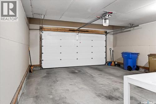 4029 Alton Crescent, Regina, SK - Indoor Photo Showing Garage