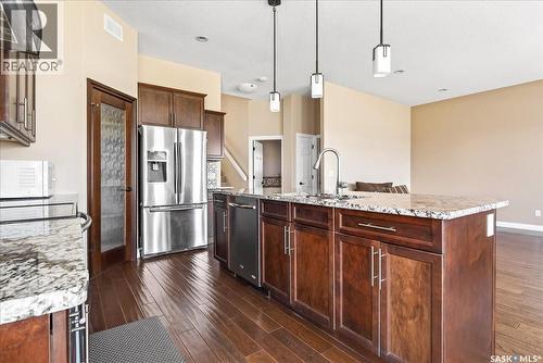 4029 Alton Crescent, Regina, SK - Indoor Photo Showing Kitchen With Upgraded Kitchen