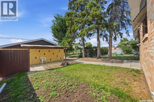 825 L Avenue N, Saskatoon, SK - Outdoor