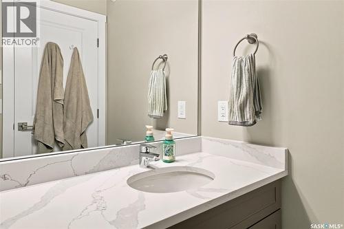 130 315 Dickson Crescent, Saskatoon, SK - Indoor Photo Showing Bathroom