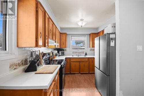 7 Raven Avenue, St. Thomas, ON - Indoor Photo Showing Kitchen