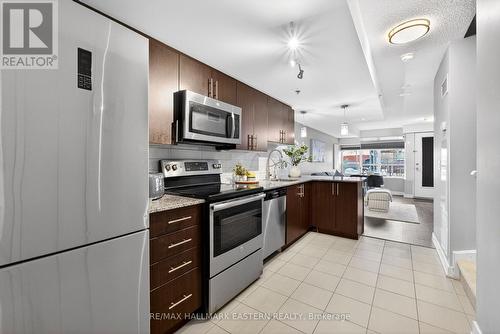Large Kitchen - Th3 - 11 Superior Avenue, Toronto (Mimico), ON - Indoor Photo Showing Kitchen