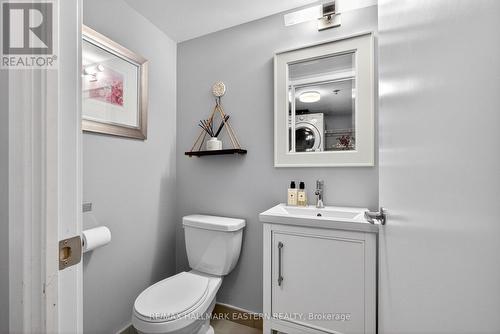 Th3 - 11 Superior Avenue, Toronto (Mimico), ON - Indoor Photo Showing Bathroom