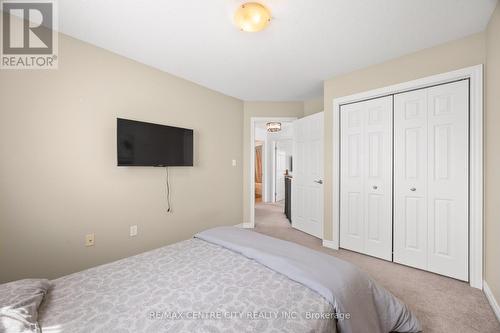 2 Fenwick Court, St. Thomas, ON - Indoor Photo Showing Bedroom
