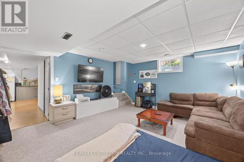 2 Fenwick Court, St. Thomas, ON - Indoor Photo Showing Other Room