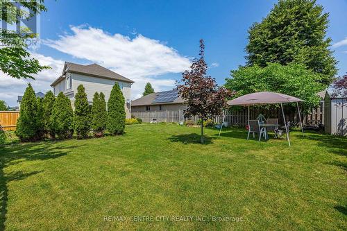 2 Fenwick Court, St. Thomas, ON - Outdoor With Backyard