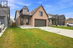 130 SCOTTS DRIVE Lucan Biddulph (Lucan), ON N0M 2J0