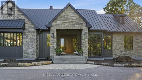 1547 John Quinn Road, Ottawa, ON - Outdoor