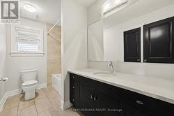 2nd Floor Full Bathroom - 