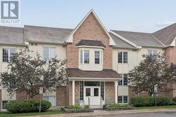 2 - 8 PETRA WAY Whitby, ON L1R 0A6