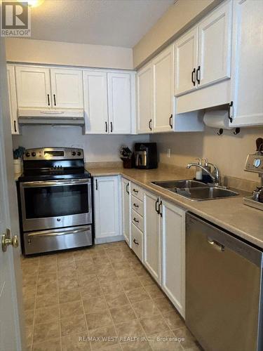 645B BASSWOOD STREET , Waterloo, Ontario N2V 2K8 3