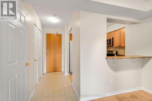 201 - 99 Hayden Street, Toronto, ON - Indoor Photo Showing Other Room