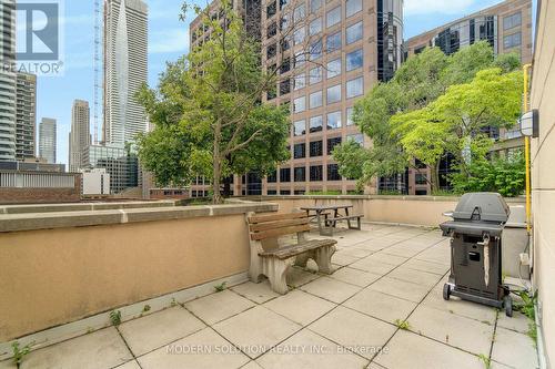 201 - 99 Hayden Street, Toronto, ON - Outdoor