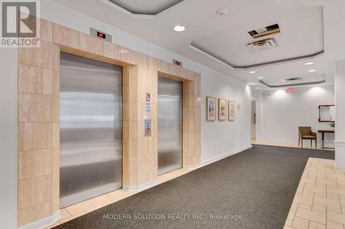 201 - 99 Hayden Street, Toronto, ON - Indoor Photo Showing Other Room