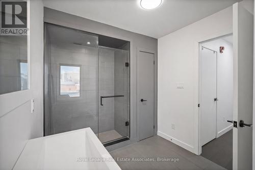 40 - 2059 Weston Road, Toronto, ON - Indoor Photo Showing Other Room
