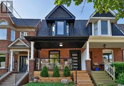 28 EASTMOUNT AVENUE  Toronto, ON M4K 1V1