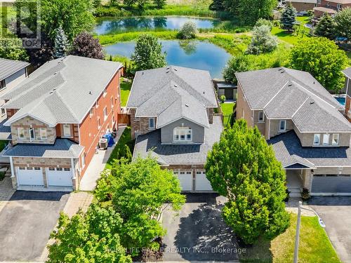 25 MEADOWVIEW DRIVE  Bradford West Gwillimbury, ON L3Z 3J4
