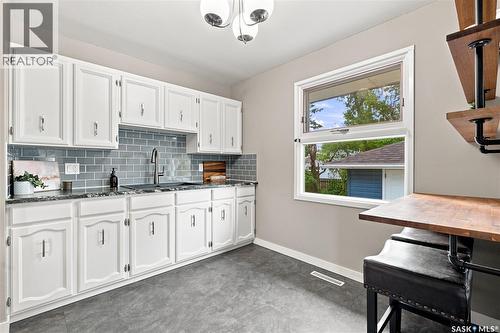 2302 Hanover Avenue, Saskatoon, SK - Indoor Photo Showing Kitchen