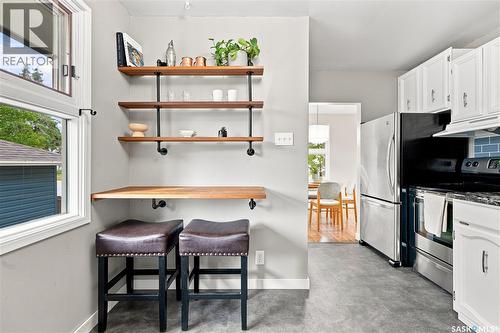 2302 Hanover Avenue, Saskatoon, SK - Indoor Photo Showing Kitchen