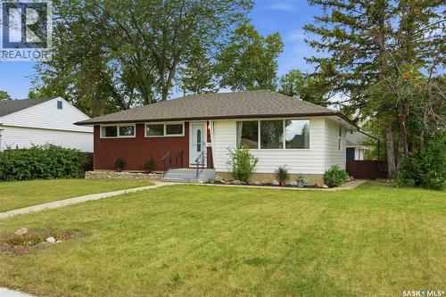 2302 Hanover Avenue, Saskatoon, SK - Outdoor