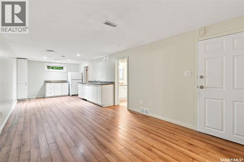 2302 Hanover Avenue, Saskatoon, SK - Indoor
