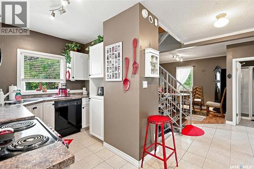 4828 8Th Avenue, Regina, SK - Indoor